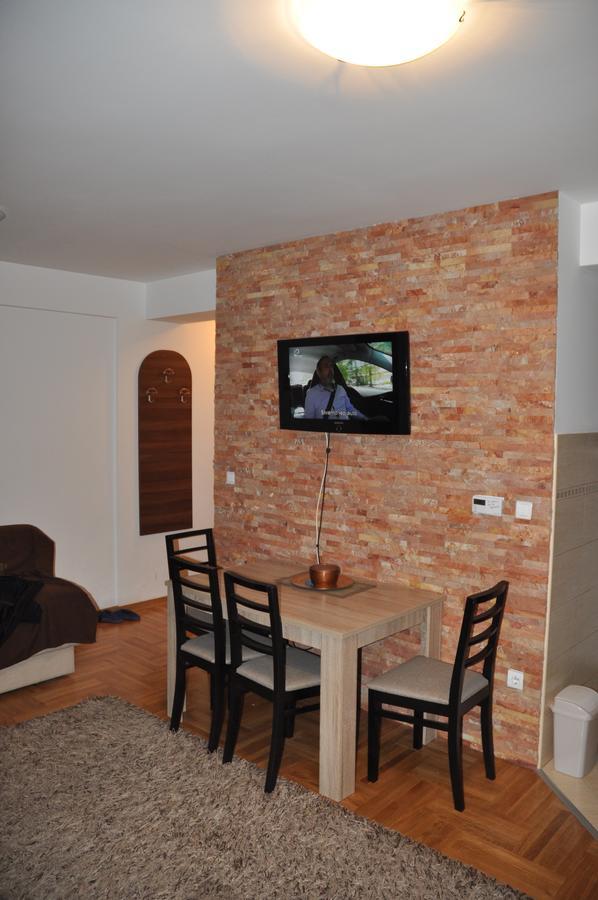 Apartment Kiki ซลาตีบอร์ ภายนอก รูปภาพ